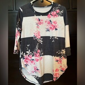 Asvivid Women’s Round Neck Floral Print 3/4 Sleeve Top Small